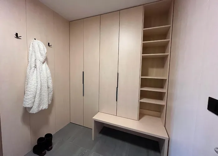 Petris - Family&friends - View